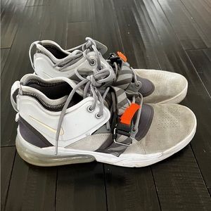 Nike Air Force 270 Wolf Gray sneakers